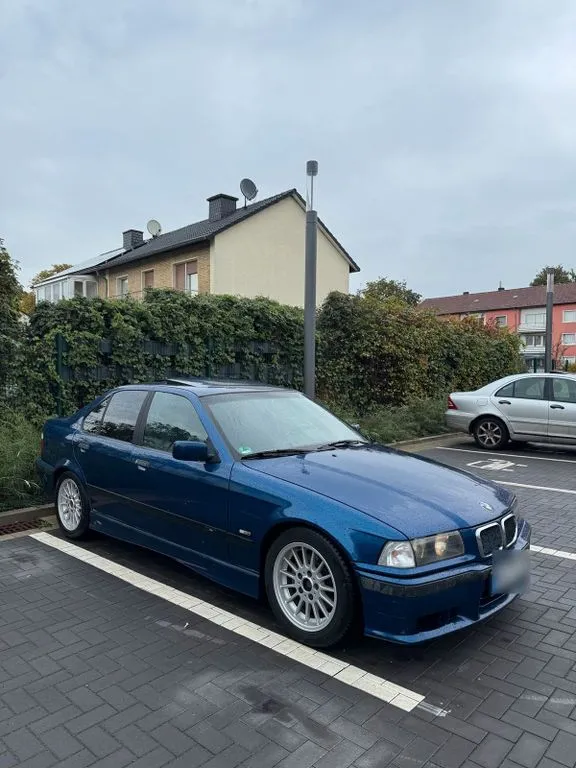 BMW 318
