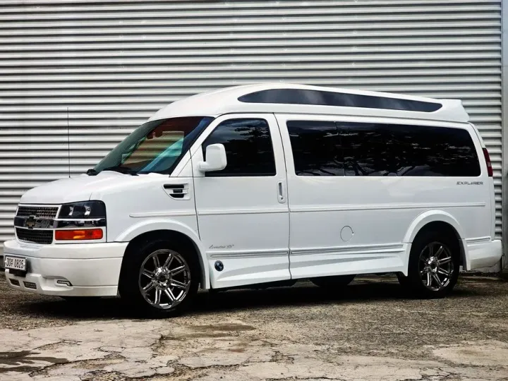 Chevrolet Express Van