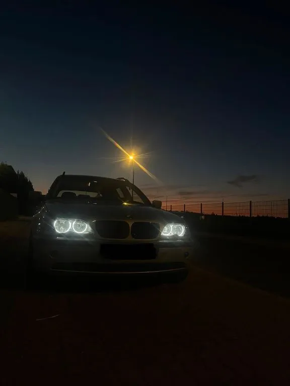 BMW 320