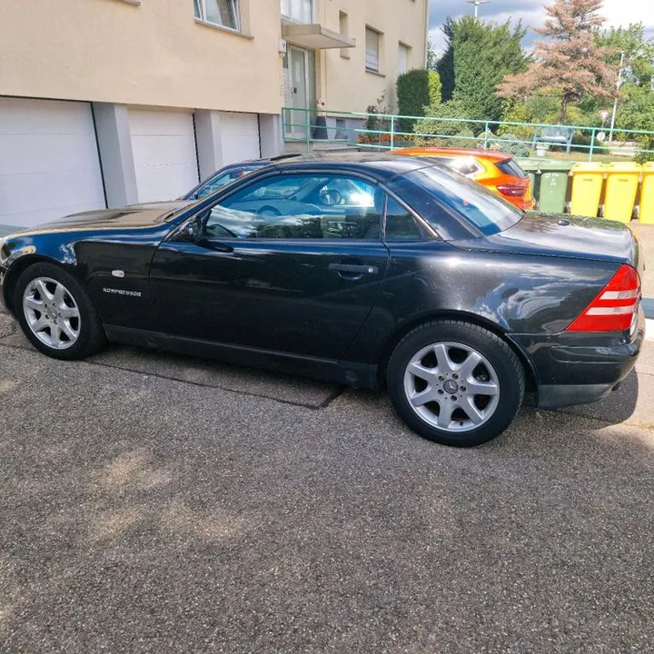 Mercedes-Benz SLK 200