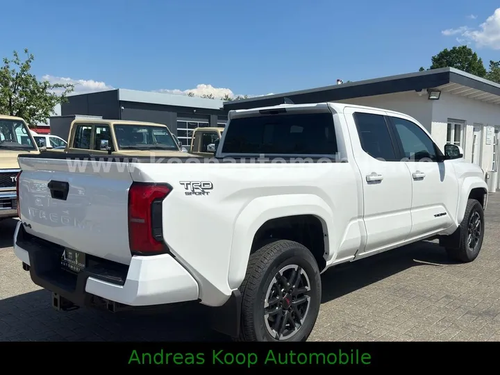 Toyota Tacoma