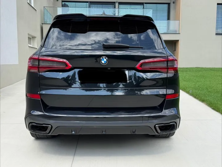 BMW X5 M50