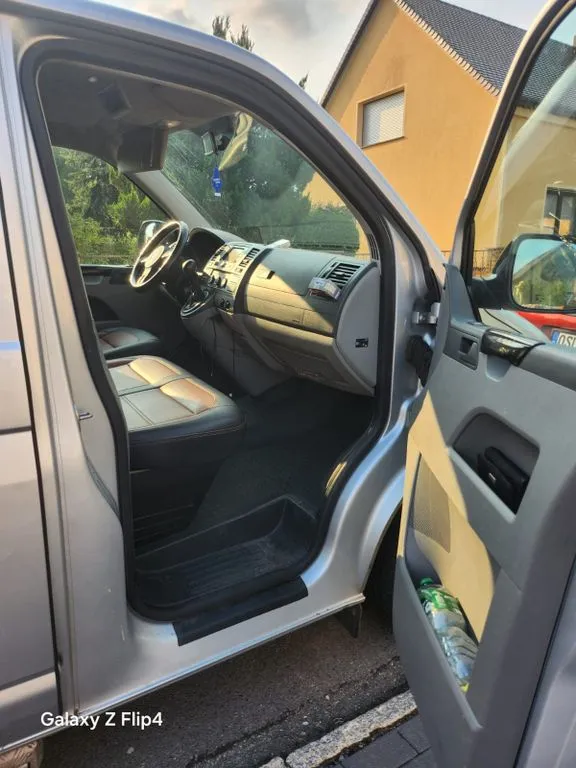 Volkswagen T5 Kombi