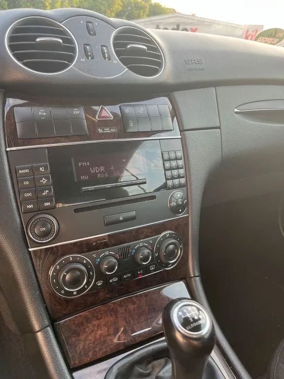 Mercedes-Benz CLK 200