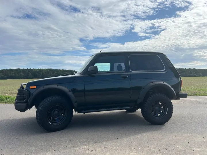 Lada Urban