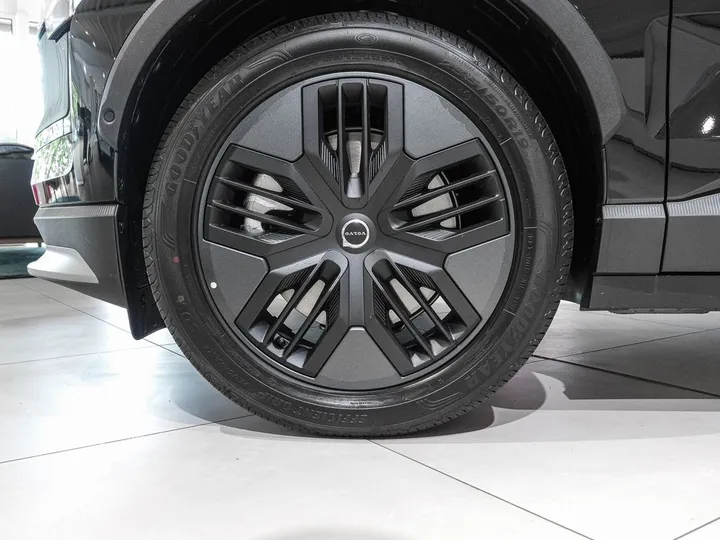 Volvo EX30