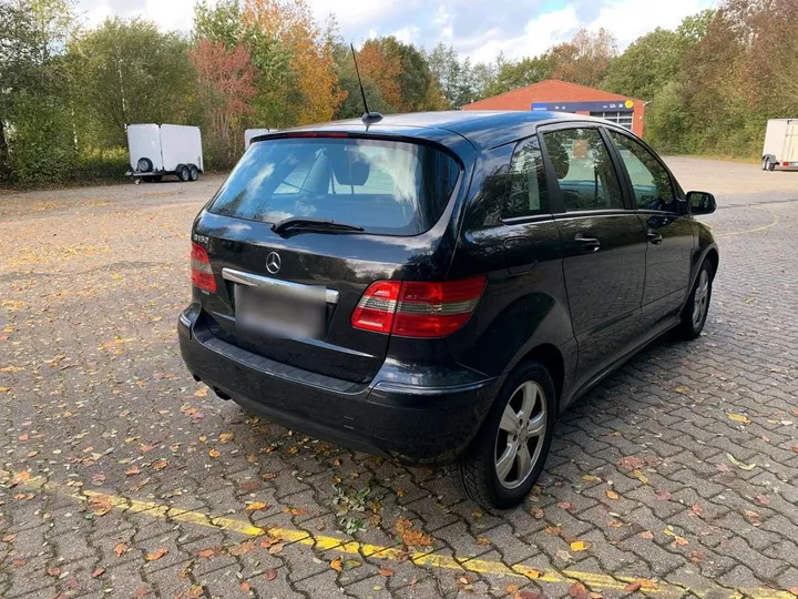 Mercedes-Benz B 150