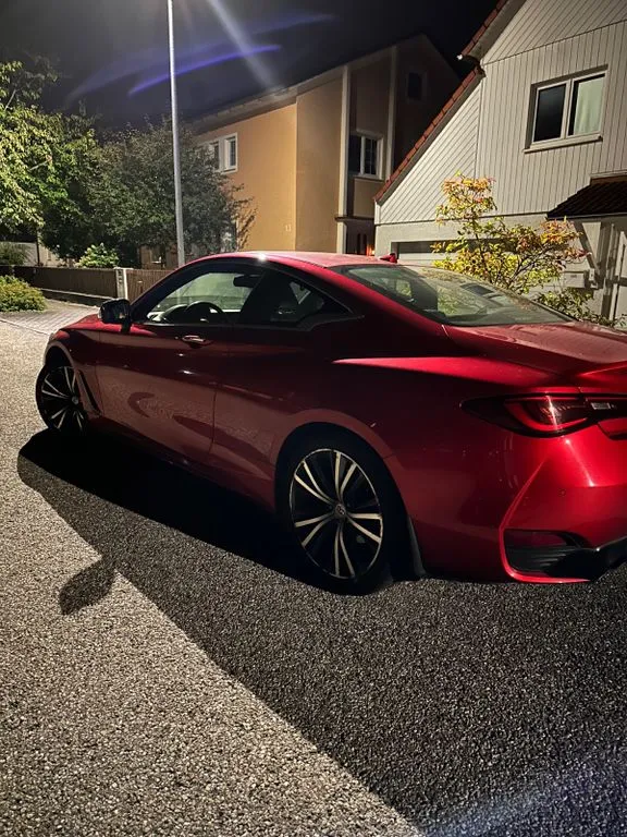 Infiniti Q60