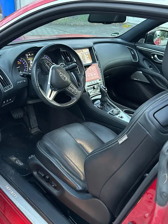 Infiniti Q60