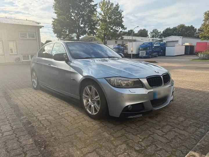 BMW 325