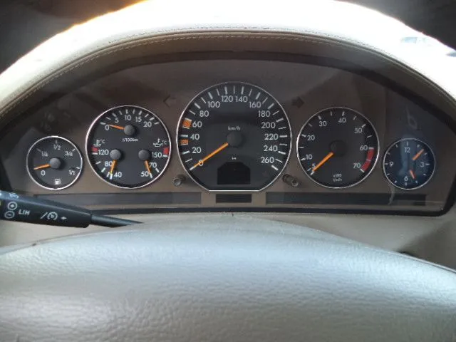 Mercedes-Benz SL 320