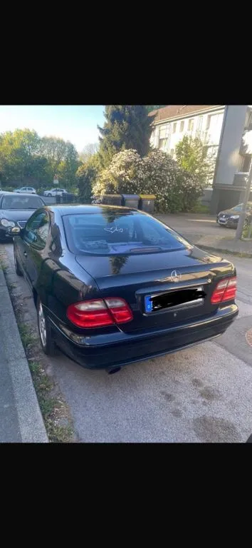 Mercedes-Benz CLK 230