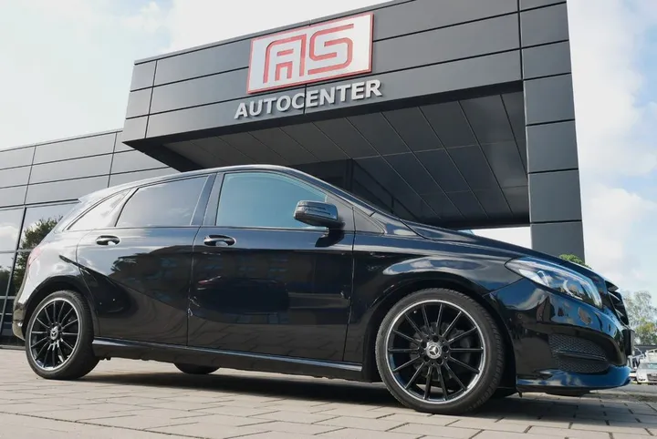Mercedes-Benz B 220