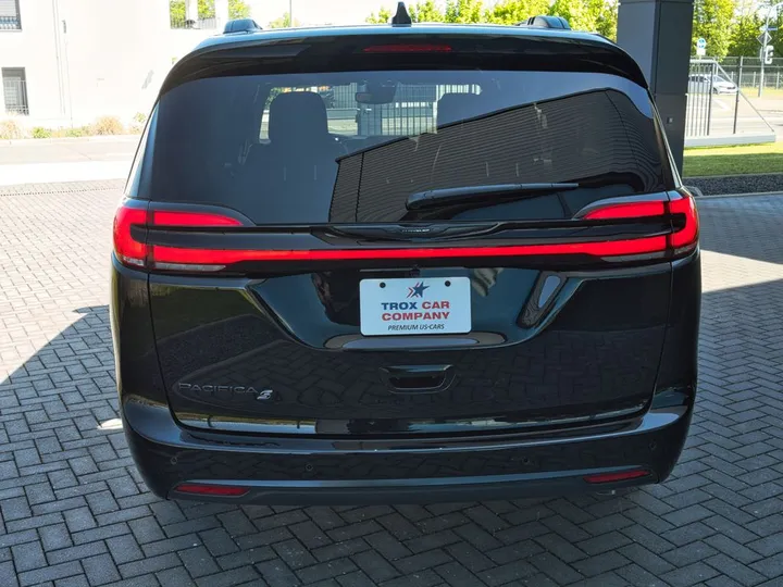 Chrysler Pacifica