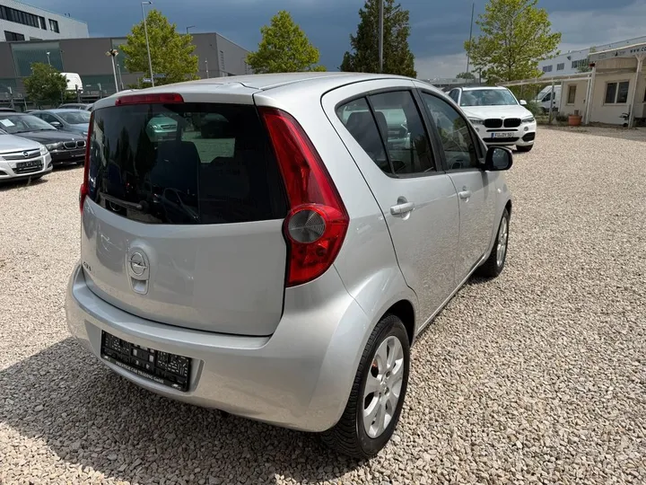Opel Agila