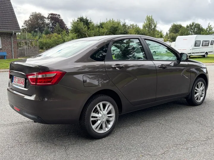 Lada Vesta