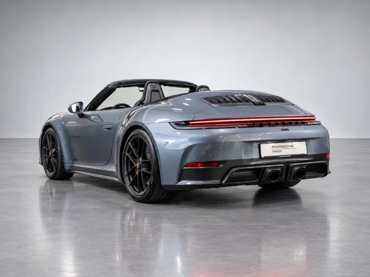 Porsche 992