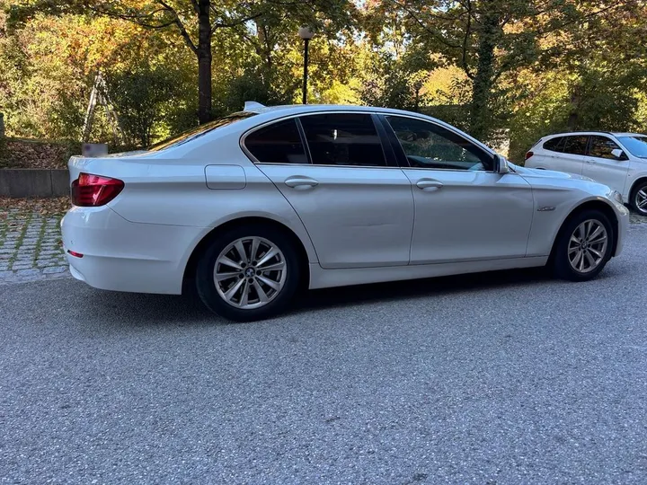 BMW 525