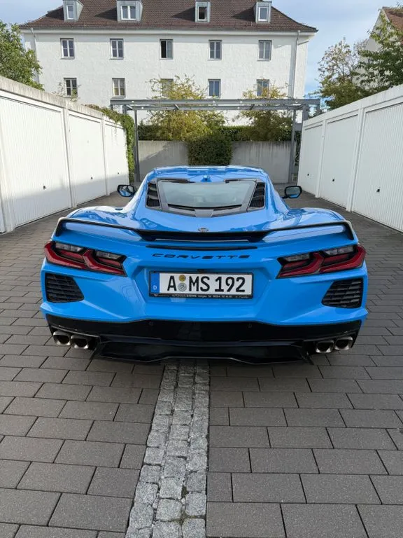 Corvette C8