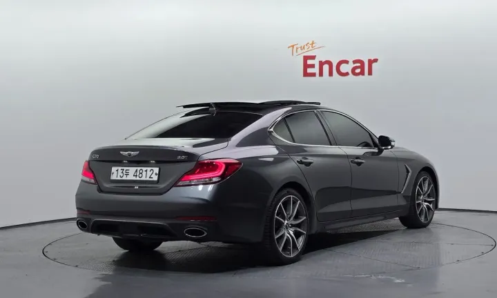Genesis G70