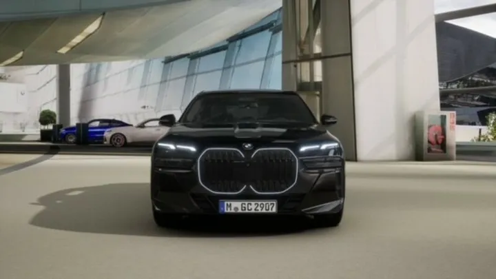BMW 740