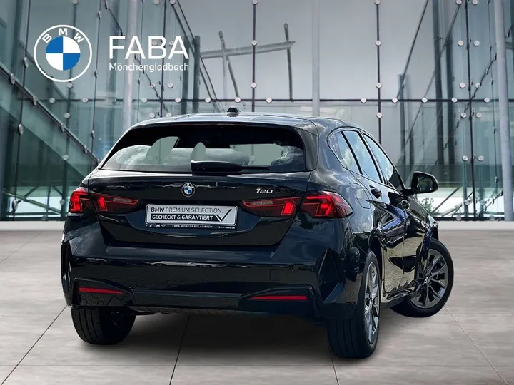 BMW 120