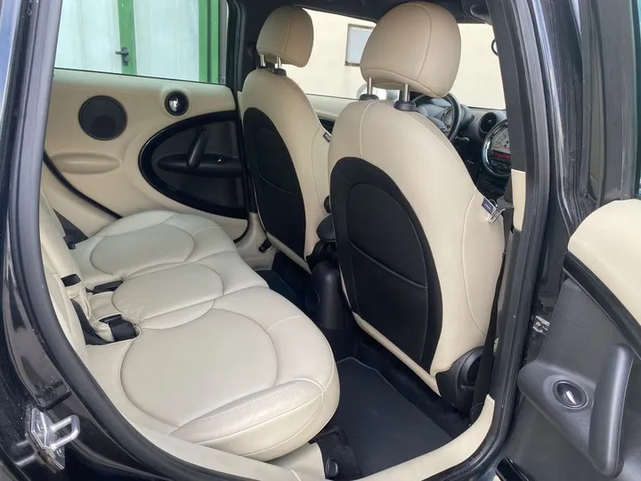 MINI Countryman D (Cooper)