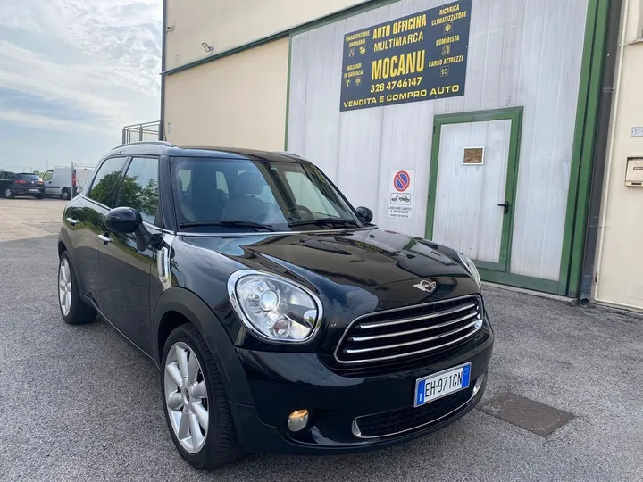 MINI Countryman D (Cooper)