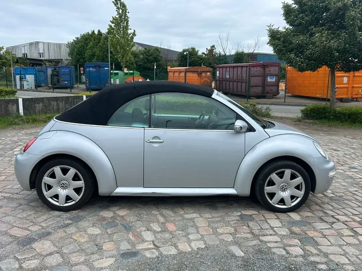 Volkswagen New Beetle