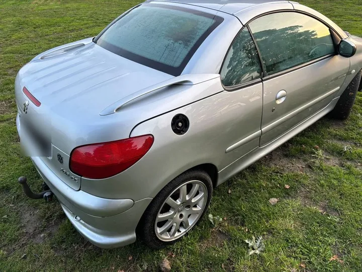 Peugeot 206