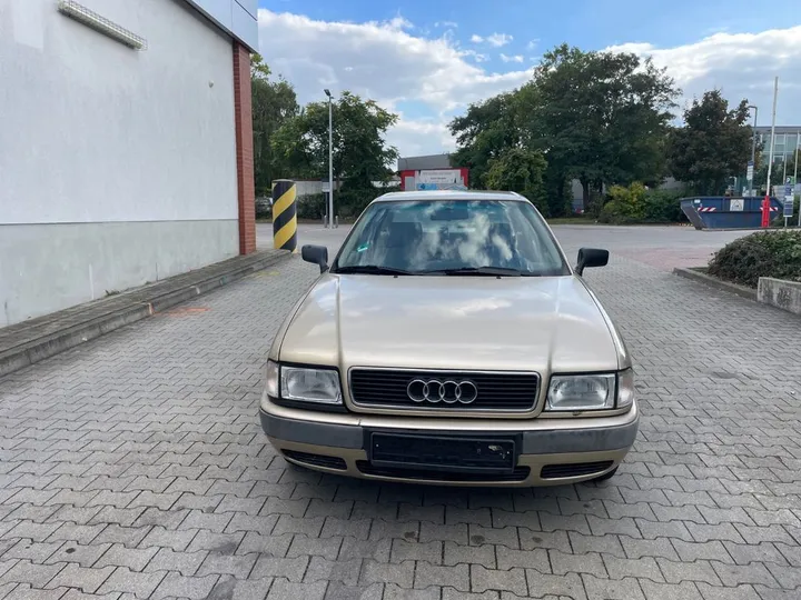 Audi 80