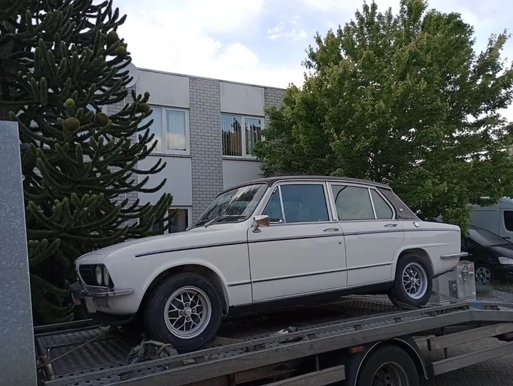 Triumph Dolomite