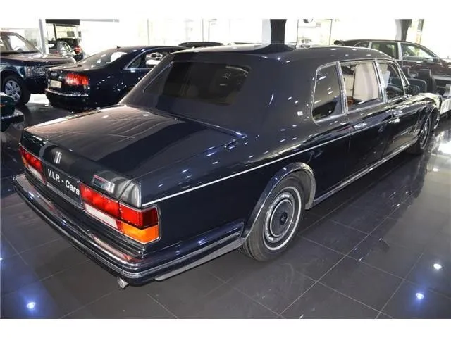 Rolls-Royce Silver Spirit