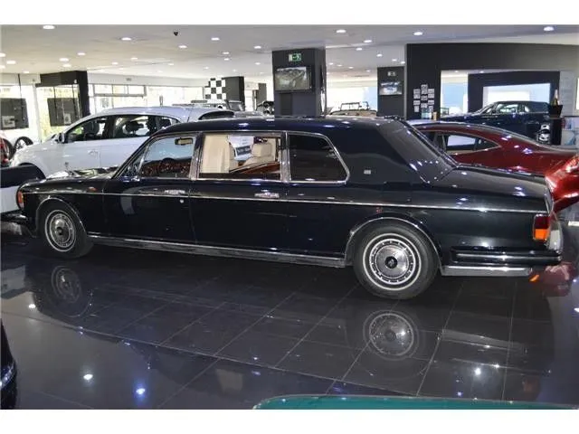 Rolls-Royce Silver Spirit