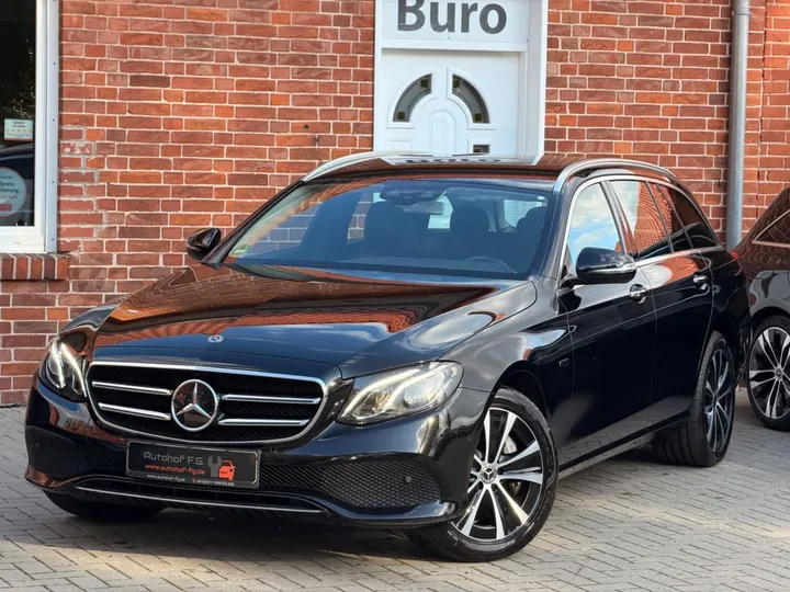 Mercedes-Benz E 300