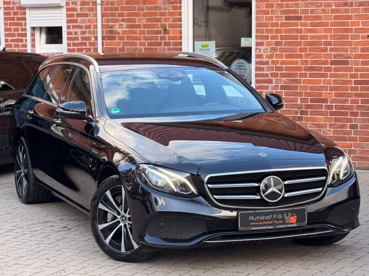 Mercedes-Benz E 300