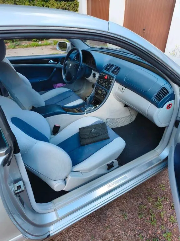 Mercedes-Benz CLK 200