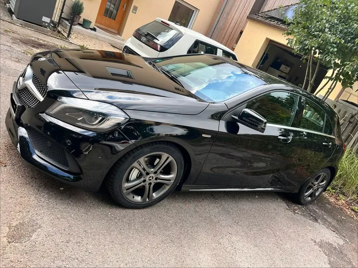 Mercedes-Benz A 200