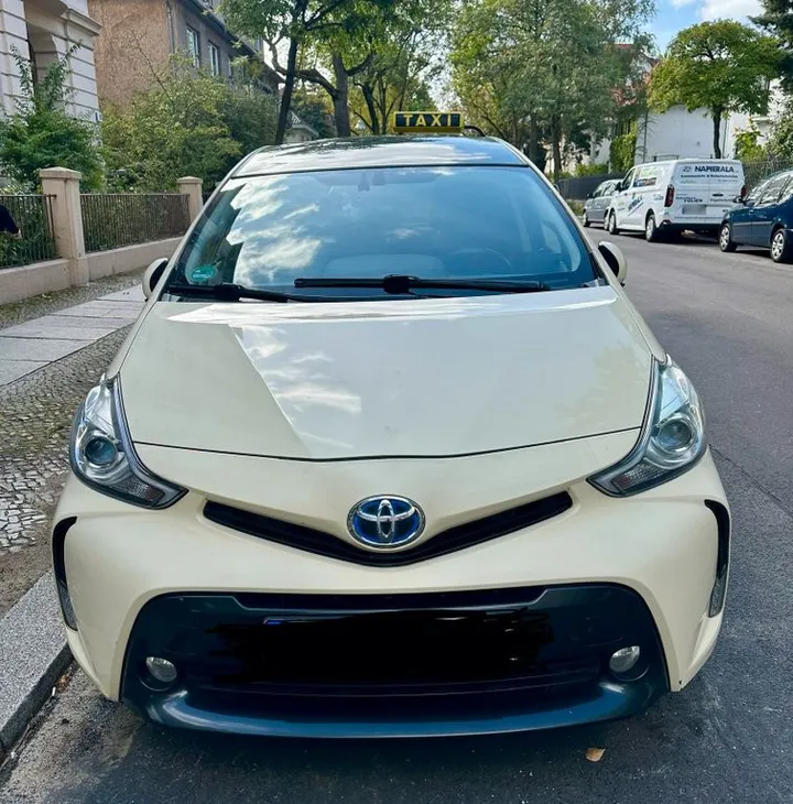 Toyota Prius+