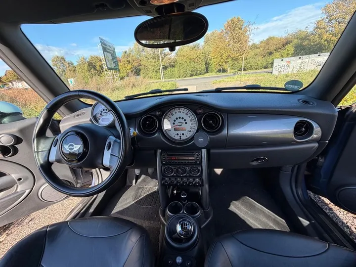 MINI Cooper Cabrio