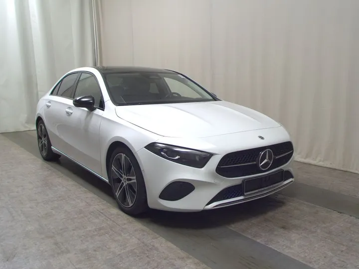Mercedes-Benz A 220