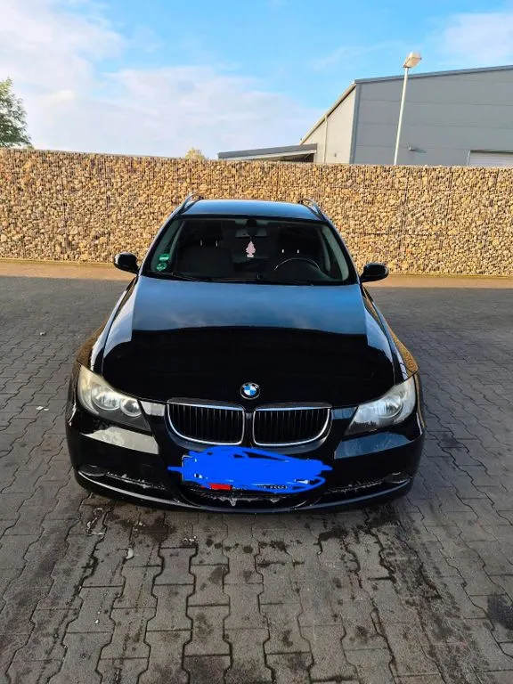 BMW 320