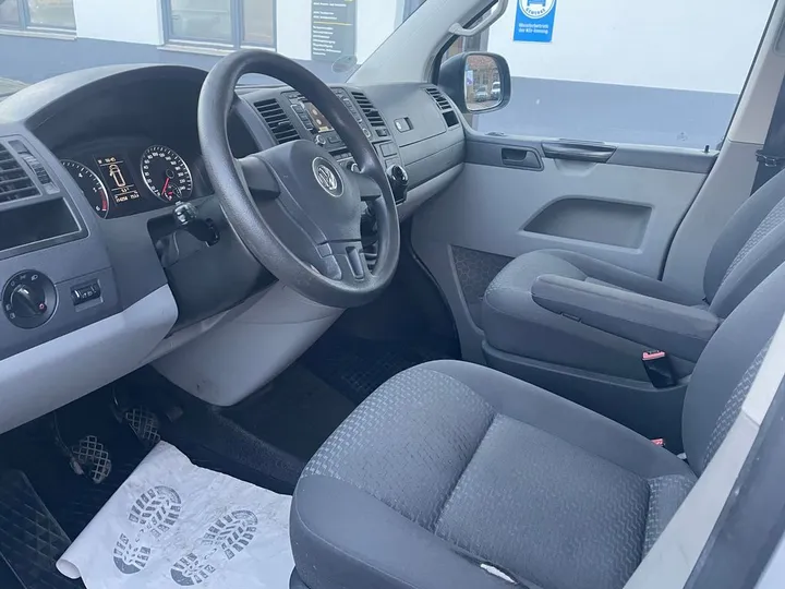 Volkswagen T5 Transporter
