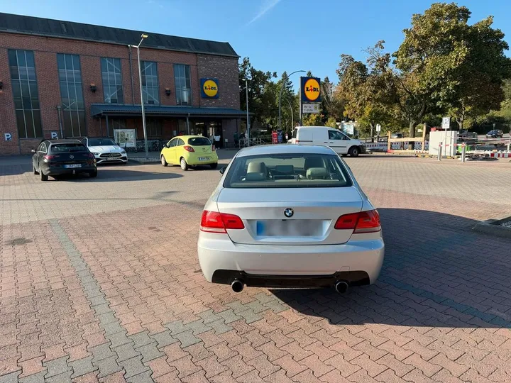 BMW 325