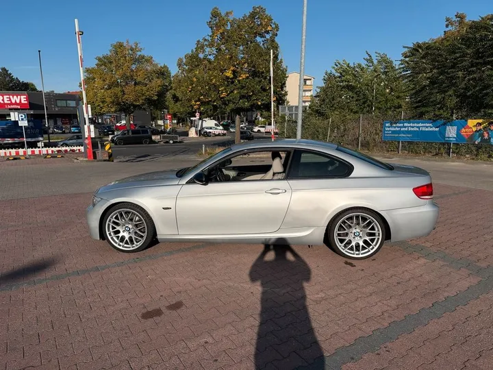 BMW 325