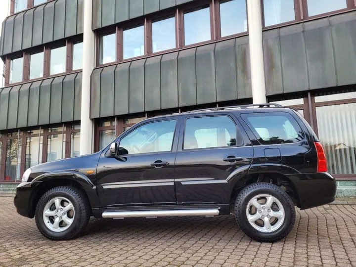 Mazda Tribute