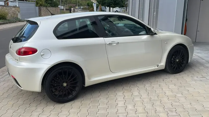 Alfa Romeo 147