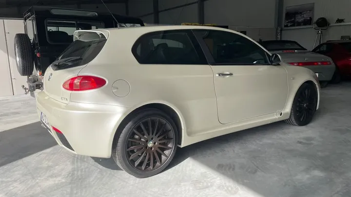 Alfa Romeo 147