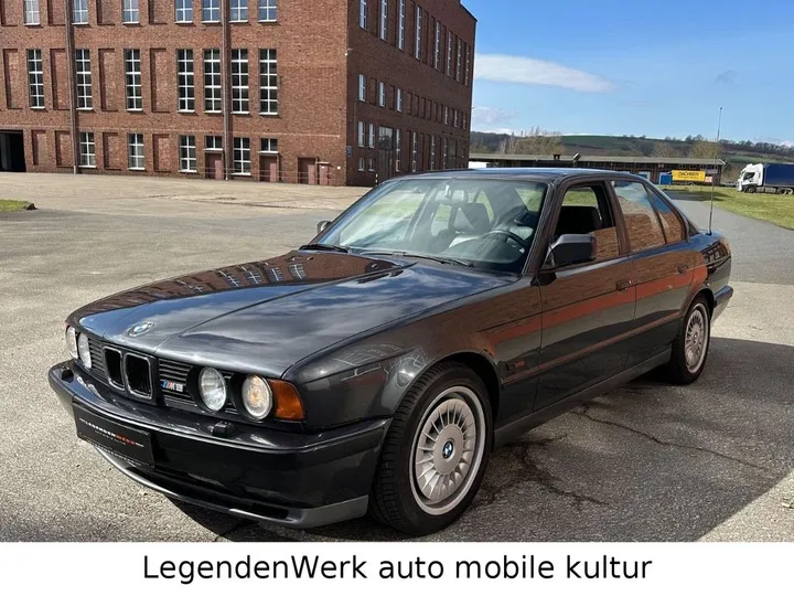 BMW M5