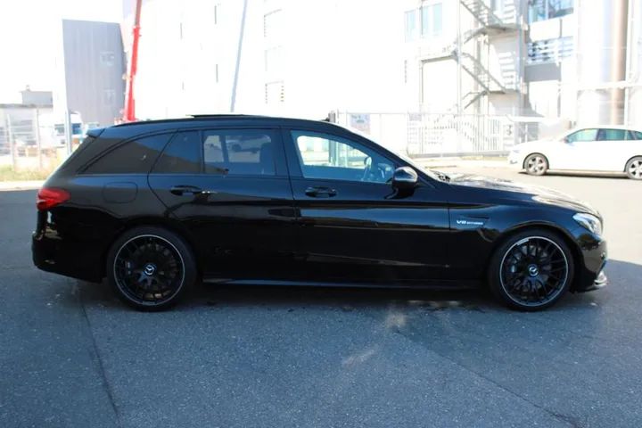 Mercedes-Benz C 63 AMG